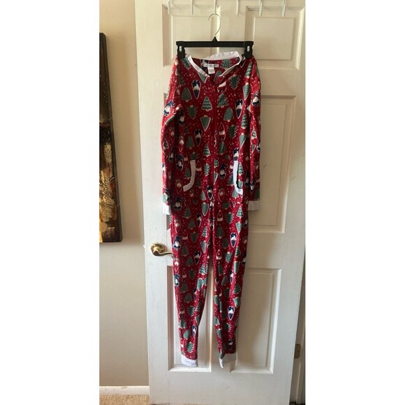 Christmas onesie pj’s women’s small - gnome - Picture 1 of 4